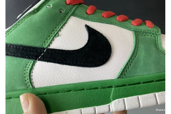 SB 304292-302 Low Dunk Nike Heineken 0728